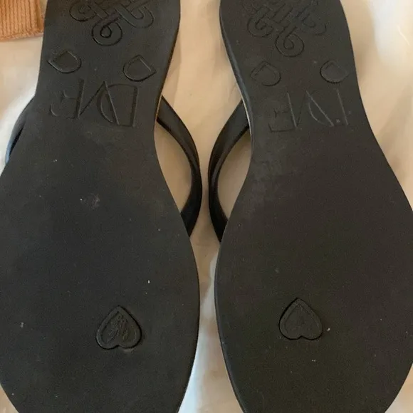 Diane Von Furstenburg Sandals Flip Flops 7.5