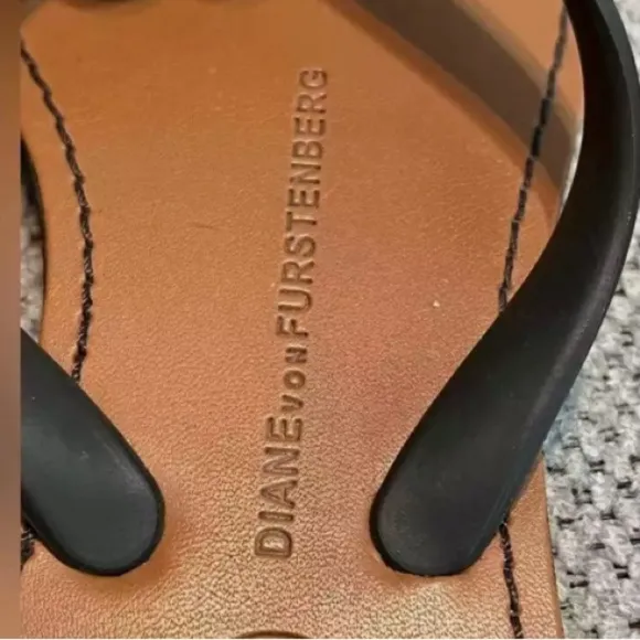 Diane Von Furstenburg Sandals Flip Flops 7.5
