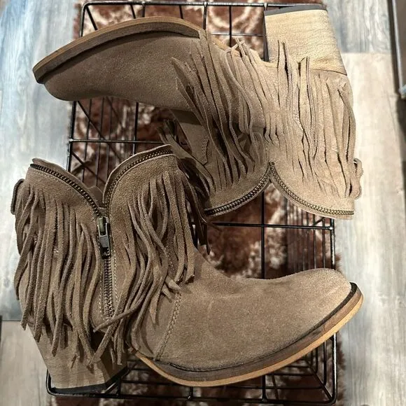 Dingo JuJu Fringe Zipper Bootie Size 8.5