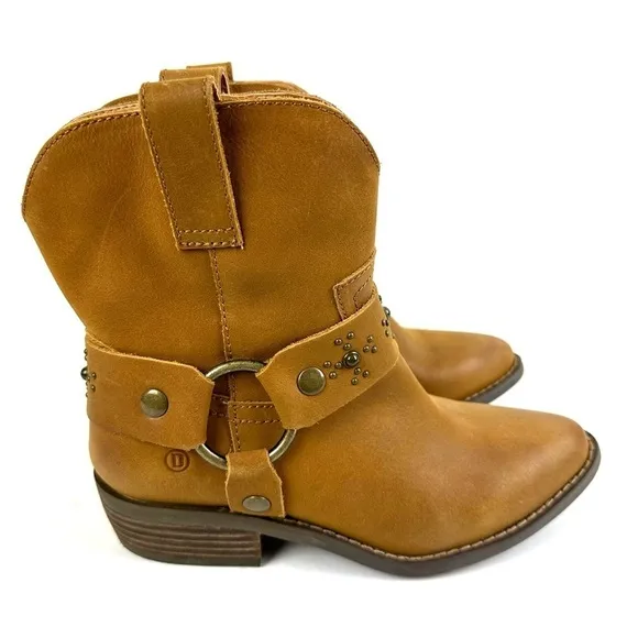 Dingo Sierra Ankle Boots 6.5 Camel Studded Leather Harness Bootie Womens
