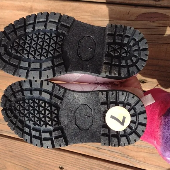Disney Jr. Minnie Pink Glittery Chelsea Boots with Minnie Faces Size 7