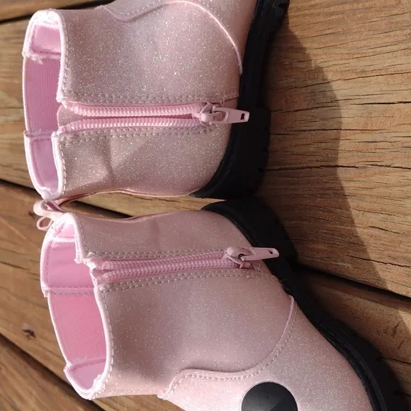 Disney Jr. Minnie Pink Glittery Chelsea Boots with Minnie Faces Size 7