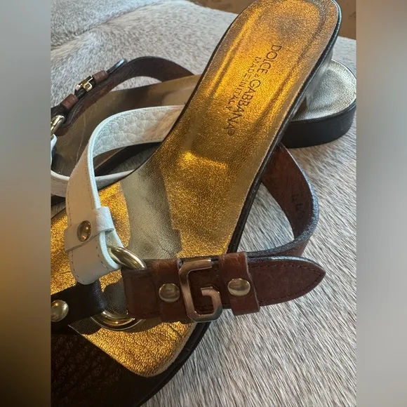 Dolce &amp; Gabbana Vintage Brown White Leather D&amp;G Logo Sandals Vero Cuoio 36 US 6