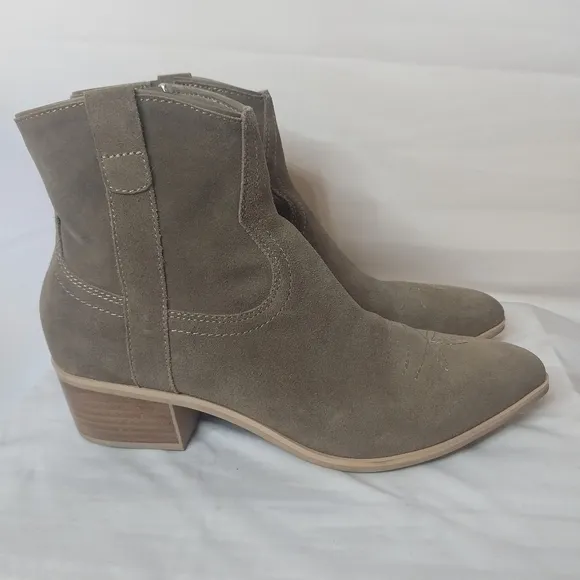 Dolce Vita Silma Ankle Boots, Size 10, Beige  Suede