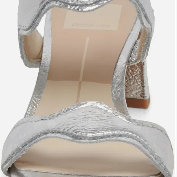 Dolce Vita Silver Distressed Leather Block Heel Sandals Size 8.5 new in box