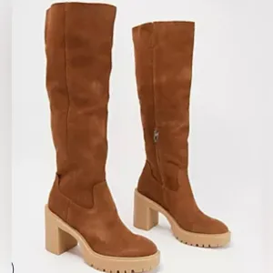 Dolce Vita Tall Shaft Lug Sole Boots - Corry womans size 7.5 NIB