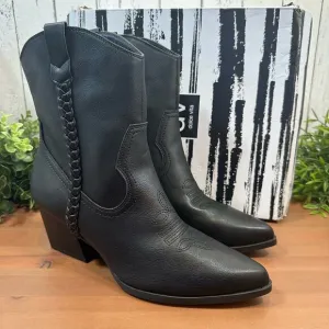 Dolce Vita Women's Kellar Black Western Ankle Boots Size 11