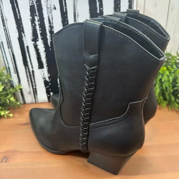 Dolce Vita Women's Kellar Black Western Ankle Boots Size 11