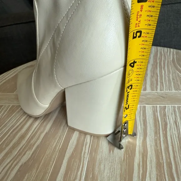 Dolce Vita|Boho Ivory Pointy tall Ankle Boots,Nello fashion boot•••NWT,Size 11