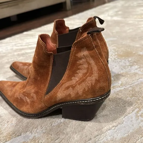 Donald J. Pliner 'Western Couture Collection' ankle cowboy Boots size 11M in GUC