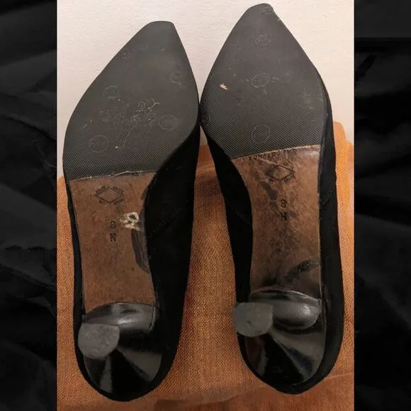 Donald J Pliner Suede Zip Booties Narrow Snip Toe Louis Heel EUC