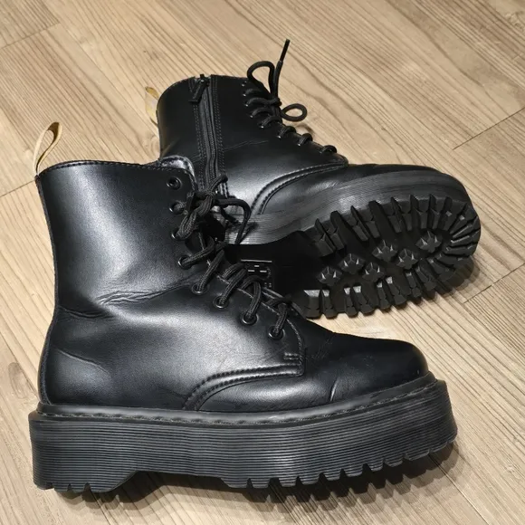 Dr. Marten V Jadon II Mono Platform Black Vegan Tie And Zip Boots Sz 7 US/38 EU