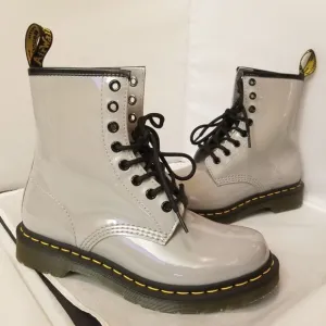 Dr. Martens 1460‎ (27635) Gray Patent Leather Lace Up Boots - Women's Size 7