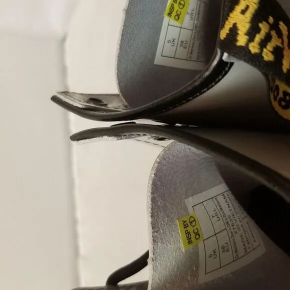 Dr. Martens 1460‎ (27635) Gray Patent Leather Lace Up Boots - Women's Size 7