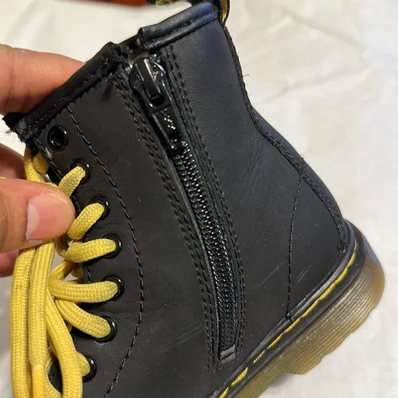 Dr Martens 1460 SERENA J KIDS BLACK COLOR YELLOW LACE WITH SIDE ZIPPER BOOTS