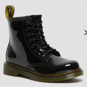 Dr Martens black JUNIOR 1460 PATENT LEATHER LACE UP BOOTS Az 9 $75