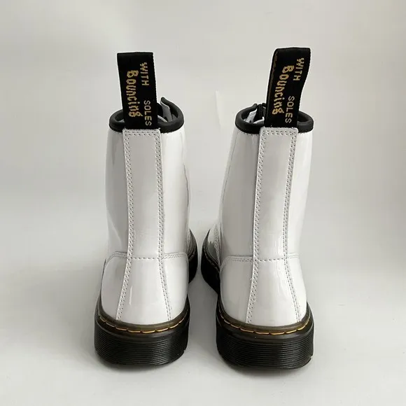 Dr. Martens Bootie Size 9M White Zavala Patent Leather 8-Eye Boots