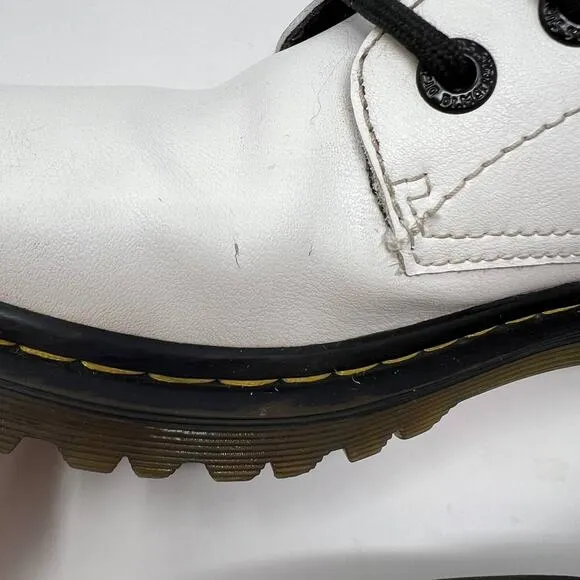 Dr Martens Boots Women's Size 8 Luana Airwalk AW004 Preppy Normcore 7 Eyelet