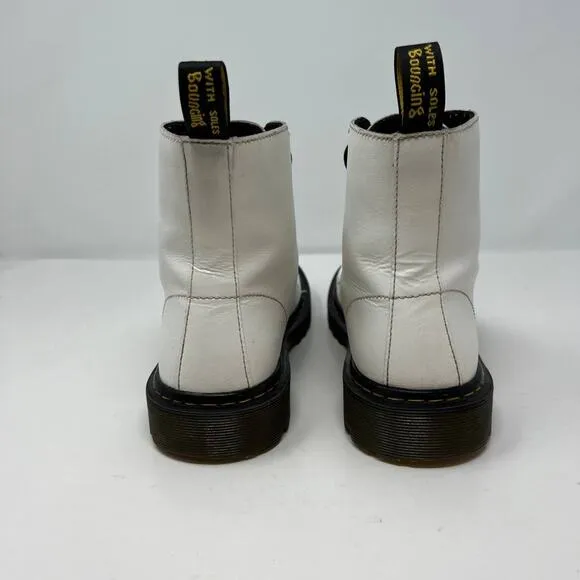 Dr Martens Boots Women's Size 8 Luana Airwalk AW004 Preppy Normcore 7 Eyelet