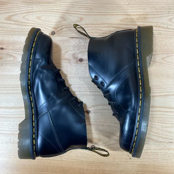 Dr. Martens Church Ankle Boots Men's 8 Women's 9 Smooth Black Leather AirWair