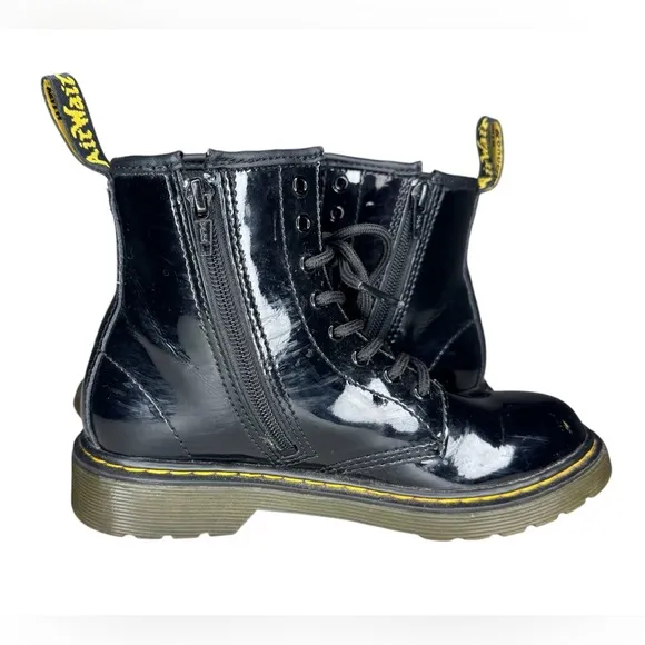 Dr. Martens Junior 1460 Patent Leather Lace Up Boots Kids 3