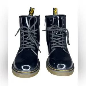Dr. Martens Junior 1460 Patent Leather Lace Up Boots Kids 3