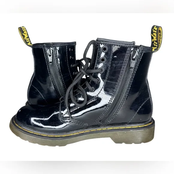 Dr. Martens Junior 1460 Patent Leather Lace Up Boots Kids 3