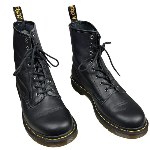 Dr. Martens Women’s 11821 Black Leather Combat Boots Size US 10