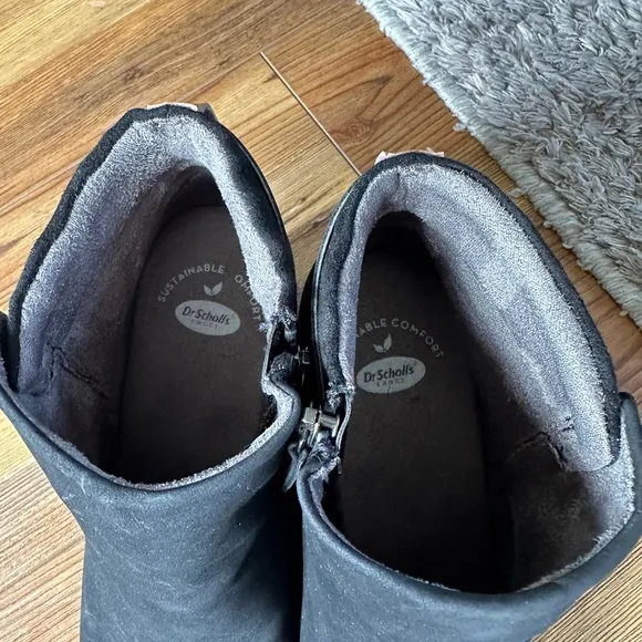 DR. SCHOLL’S | Black Wedge Ankle Boots