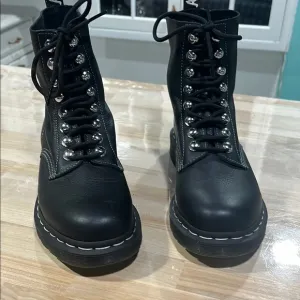 Dr.Martens Pascal HDW Black Combat Moto Boots Chunky Soles doc women’s  size 8