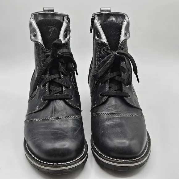 Dromedaris Leather Short Padded Lace-Up Boots Kara Black and Silver 40 / 9.5/10