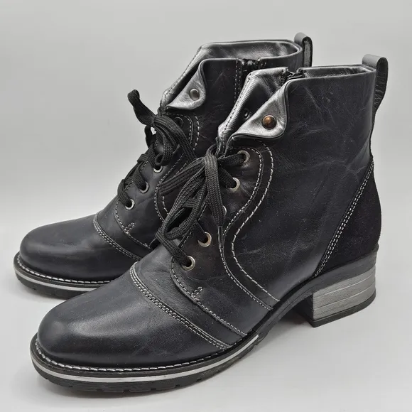 Dromedaris Leather Short Padded Lace-Up Boots Kara Black and Silver 40 / 9.5/10