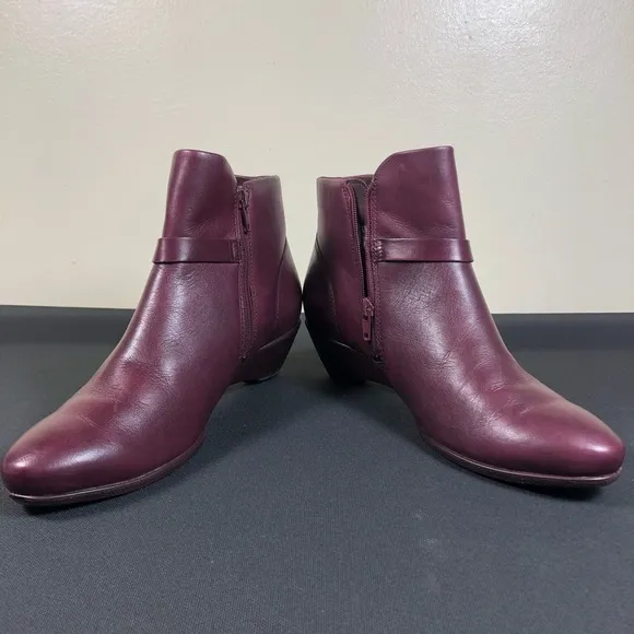 Ecco Ankle Boots.