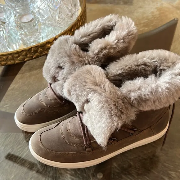 Ecco shearling boots size EUR 41 US 10