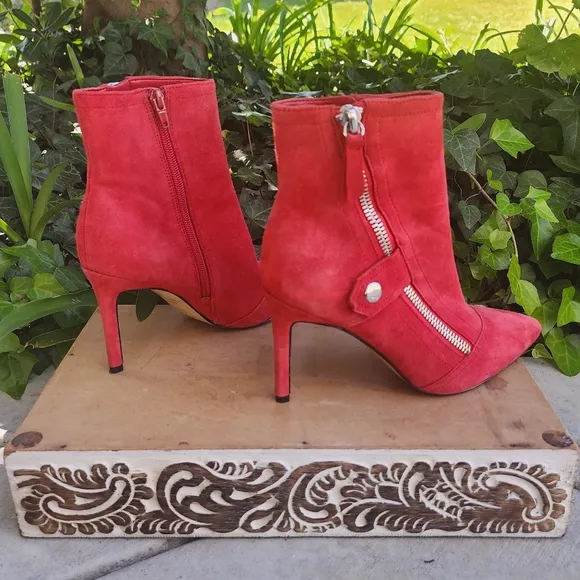 Edgy Nine West Red Suede Ankle Boots