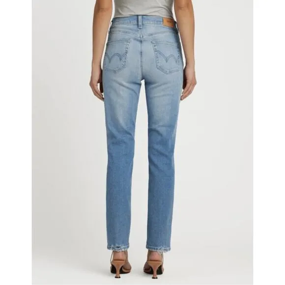 EDWIN NWT Bree Mid-Rise Slim Straight Regular Hem Denim Jean in Reverie // 29