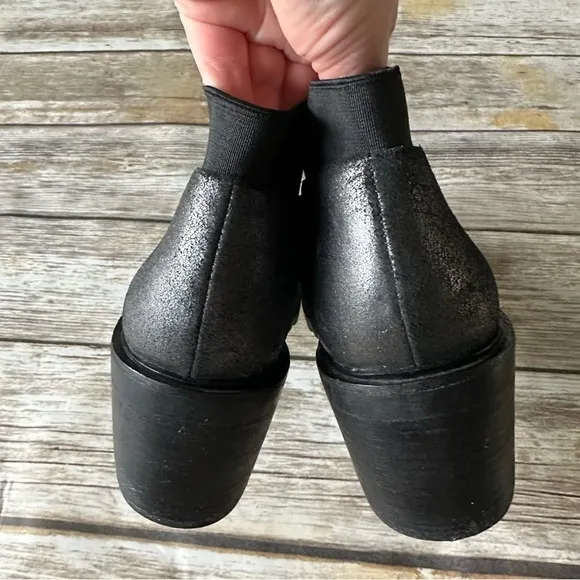 Eileen Fisher Ankle Boots Metallic Finish Leather Sz 8.5