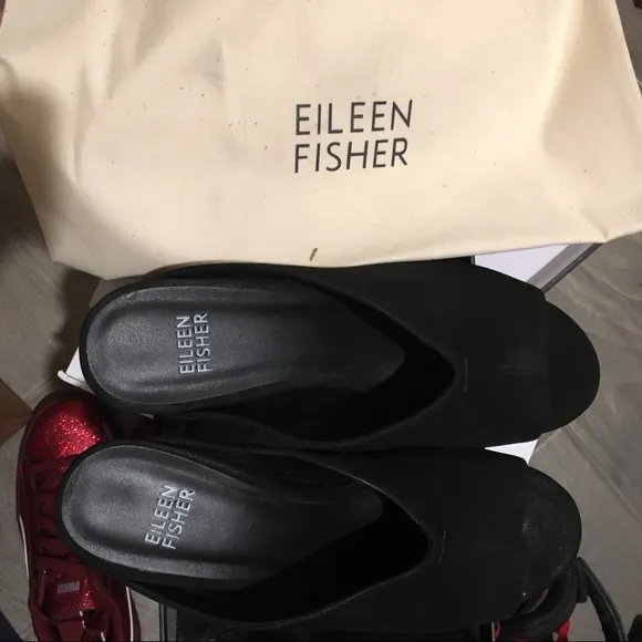 Eileen fisher influencer favorite sandals