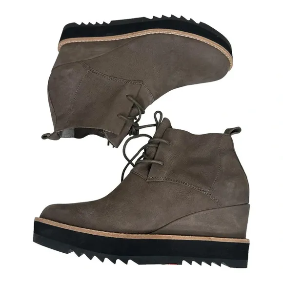 Eileen Fisher Women's Gray Capa Wedge Bootie. Sz: 6