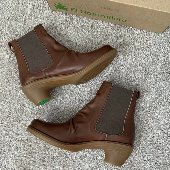 El Naturalista 5355 Aqua Iris Brown Leather Ankle Boots