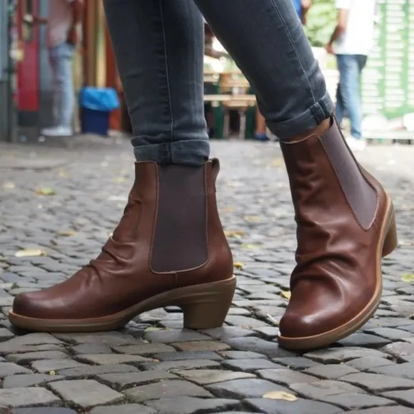 El Naturalista 5355 Aqua Iris Brown Leather Ankle Boots