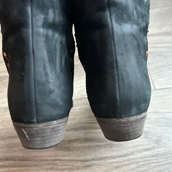 El Vaquero Black Suede Embroidered Western Boots |
