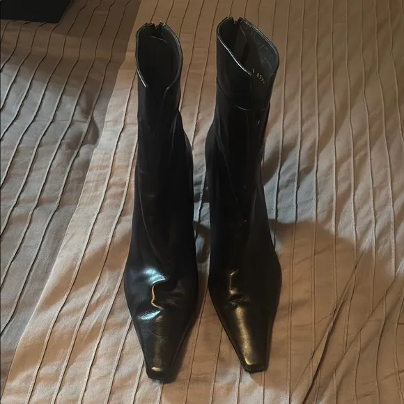 Elegant Black Ankle Boots