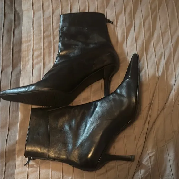 Elegant Black Ankle Boots
