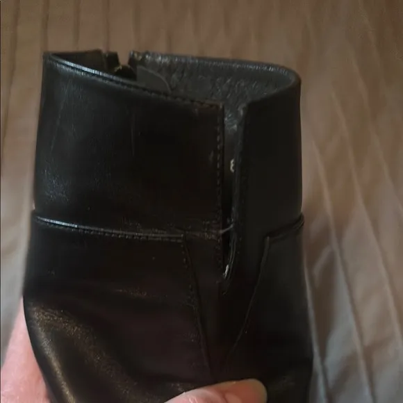 Elegant Black Ankle Boots