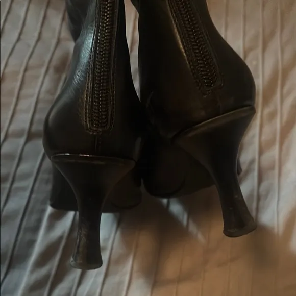 Elegant Black Ankle Boots