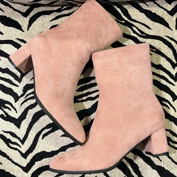 Elegant Pink Ankle Boots