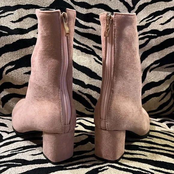 Elegant Pink Ankle Boots