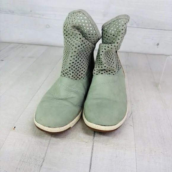 EMU Australia NUMERALLA Soft Green Leather Short Slip On Fashion Boots Size 8 M
