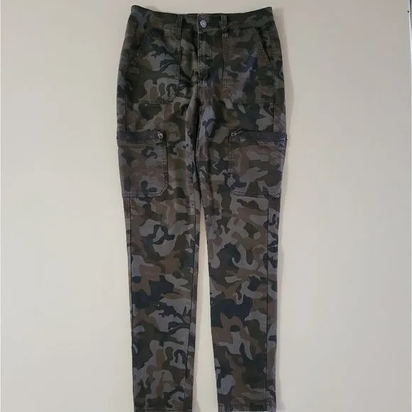 Estilo Camo Print Kancan Skinny Jeans